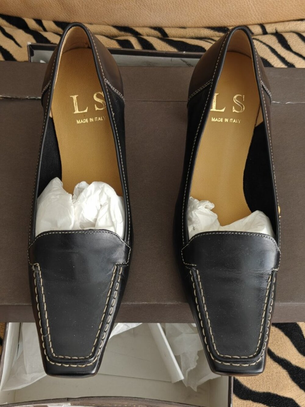 Brand New Leather Shoes for Women Made in Italy - Black, EU Size 35